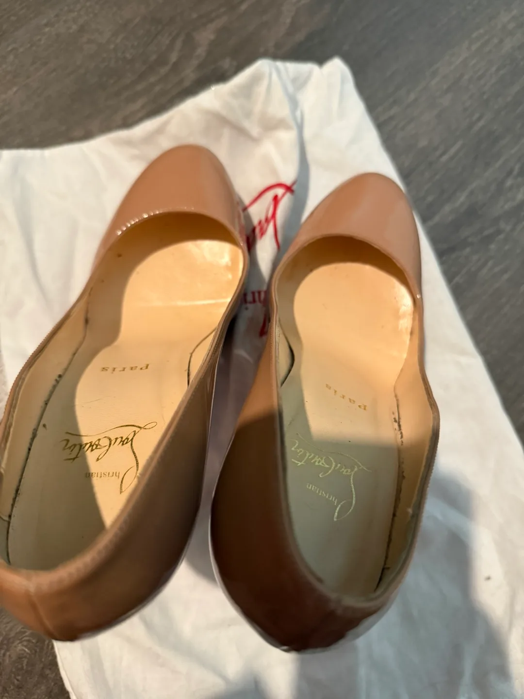 Christian Louboutin Bianca 38 Nude Patent Leather Platform Pumps image indicator(7)