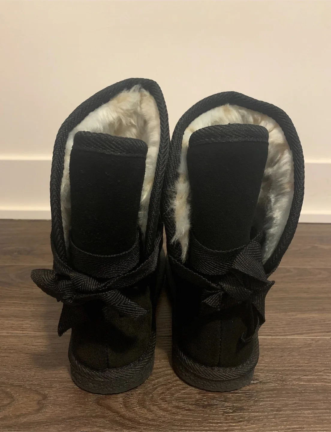 SoftMoc Suede Ribbon Boots - Size 2 image indicator(2)