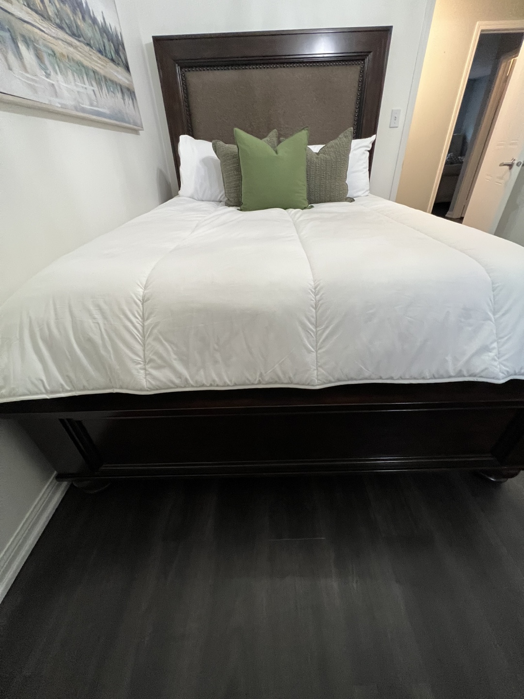 ASHLEY QUEEN SIZE BED FRAME
