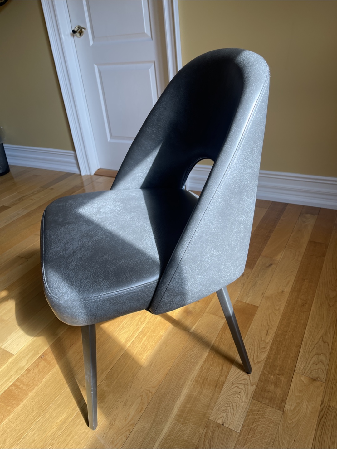 4 Grey Modern Dining Chairs - photo 5