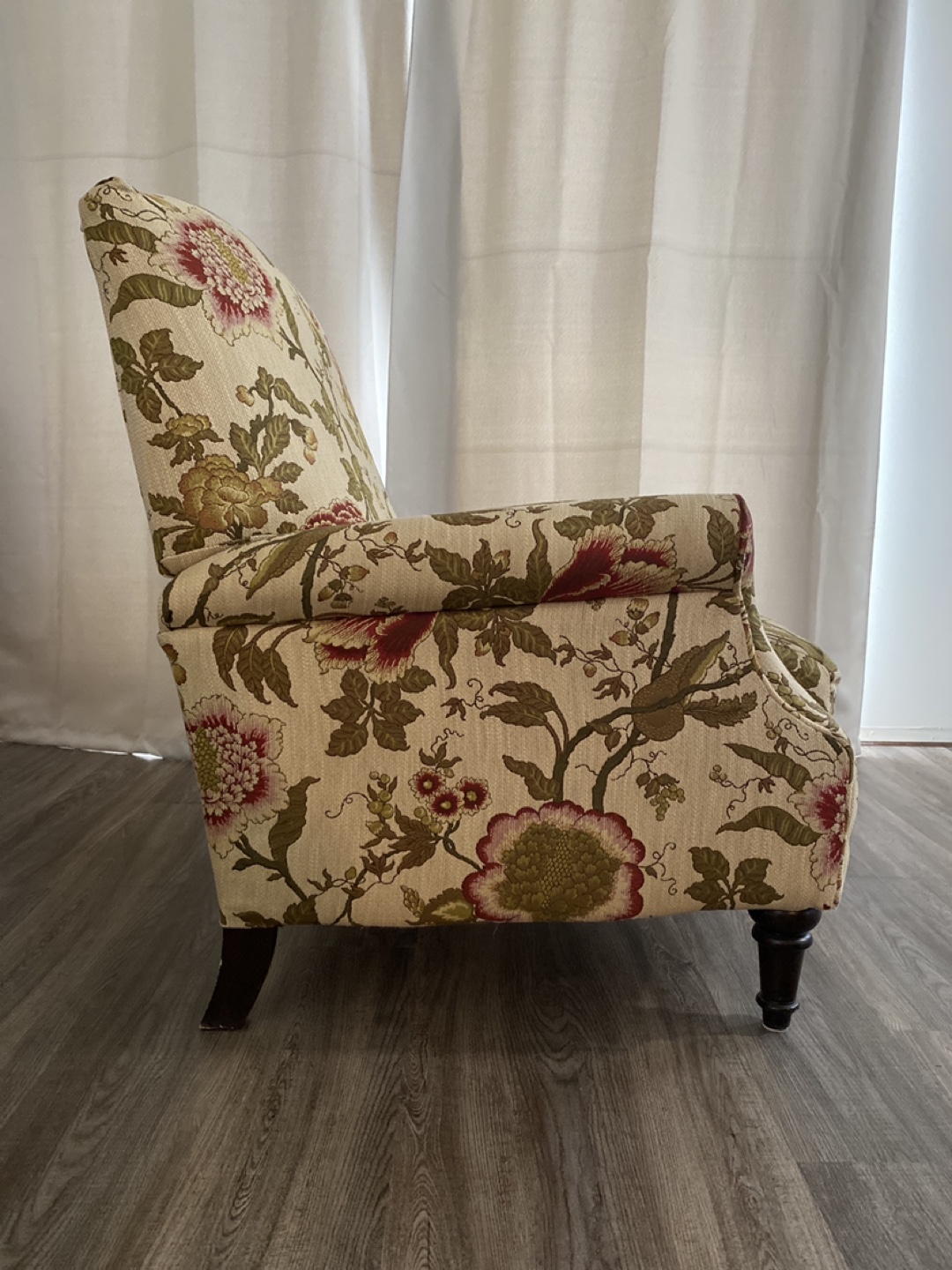 Floral Pattern Recliner Chair - photo 2