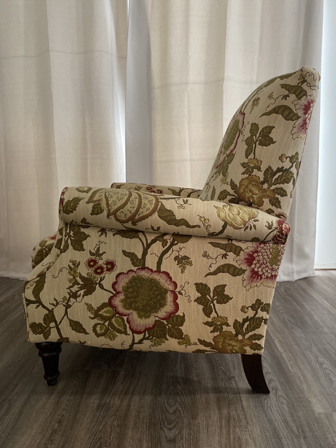 Floral Pattern Recliner Chair - photo 4