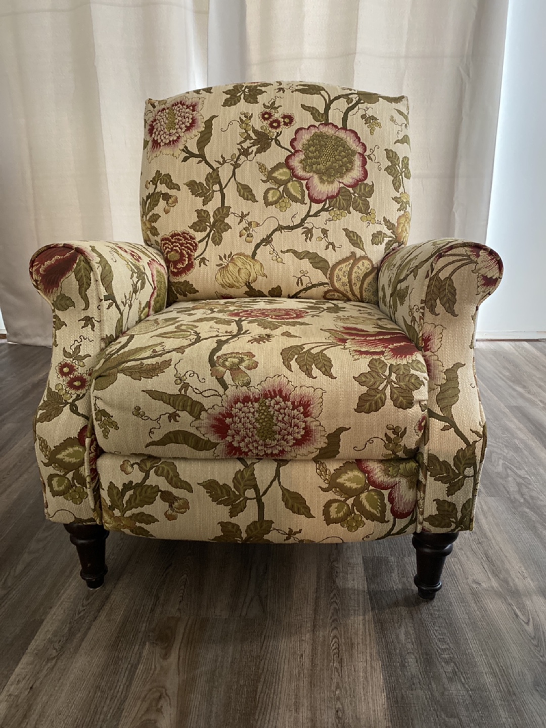 Floral Pattern Recliner Chair