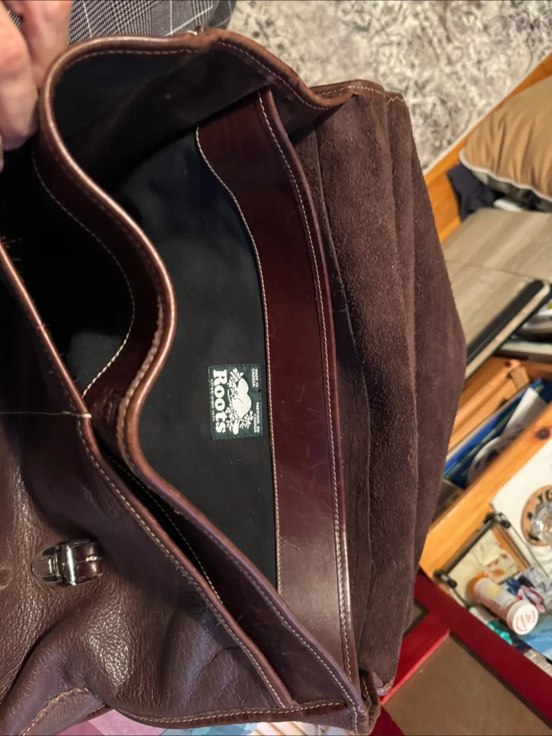 Leather Roots bag / briefcase image indicator(3)