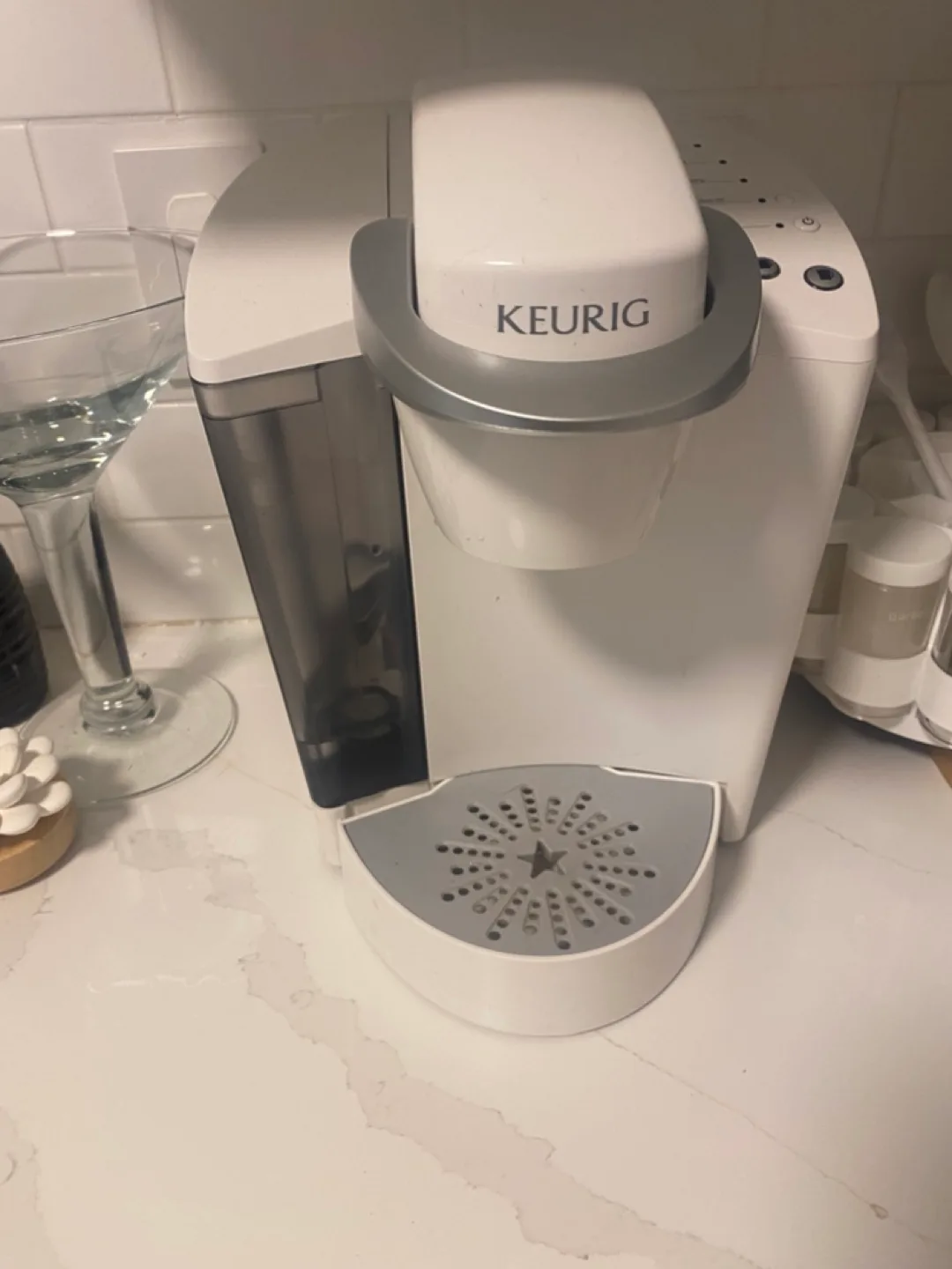 Keurig Single Serve Coffee Maker thumbnail