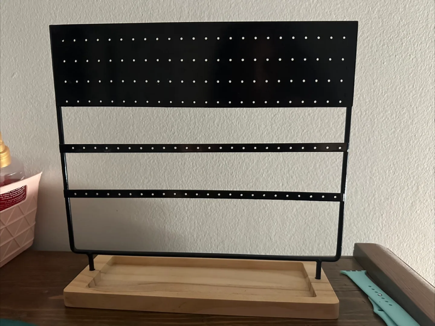 Black Metal Earring Holder Organizer thumbnail