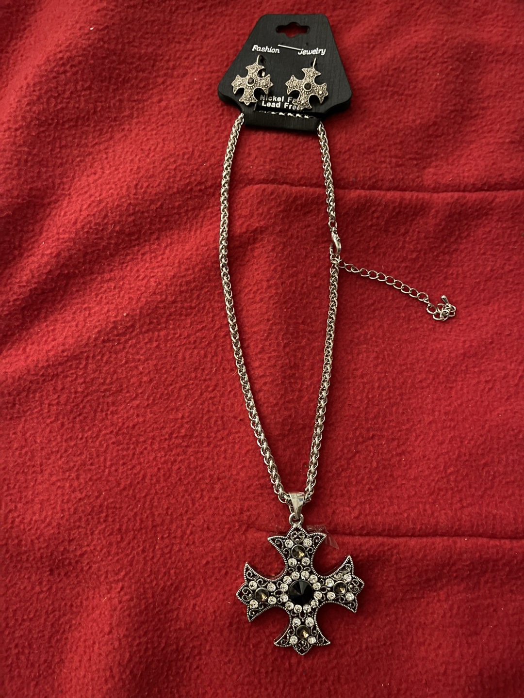 Necklaces & earrings