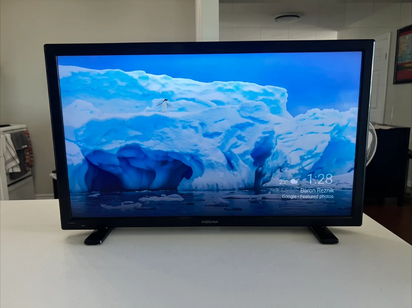 Insignia 24 inch 1080P TV/Monitor thumbnail