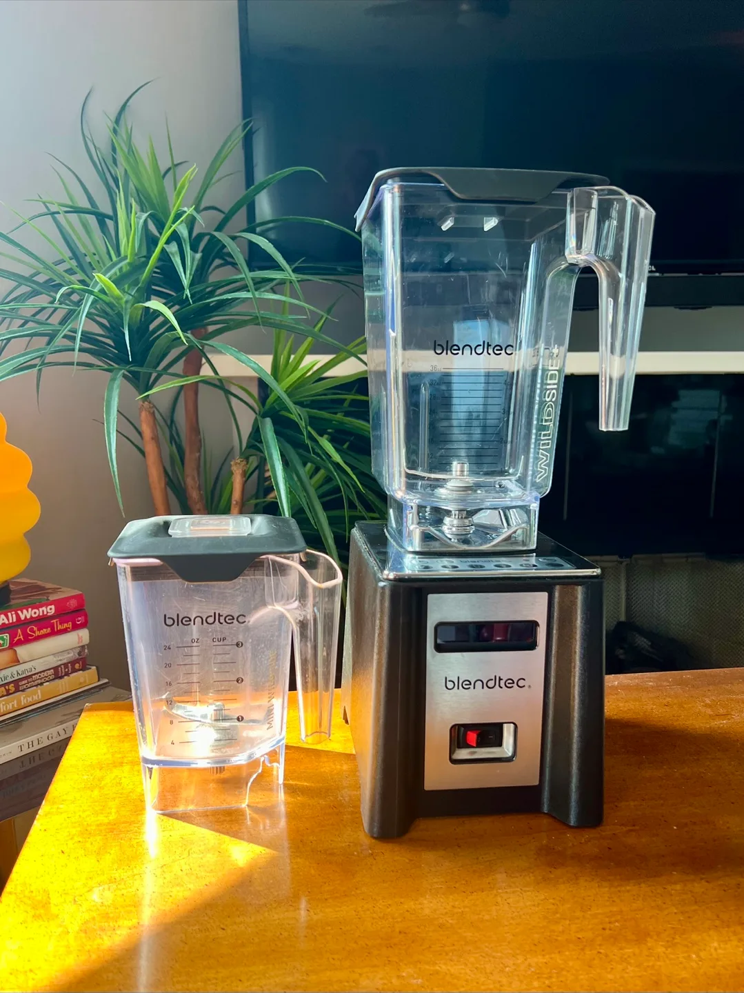 Blendtec Professional 750 Blender thumbnail