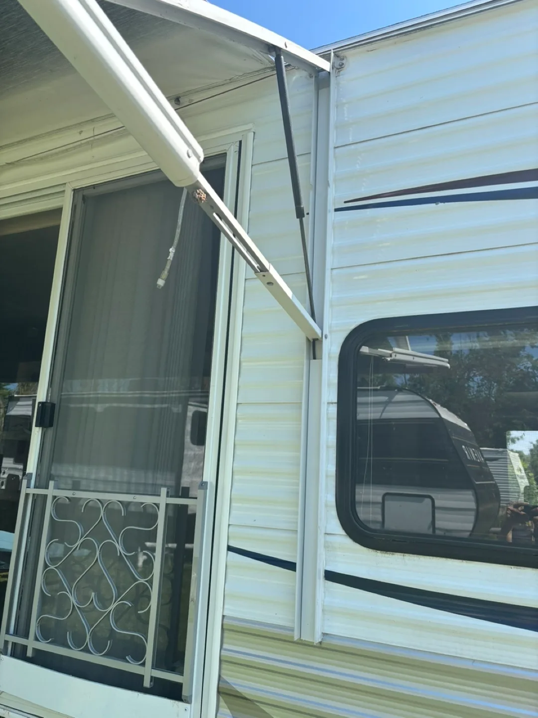 Electric awning image indicator(2)