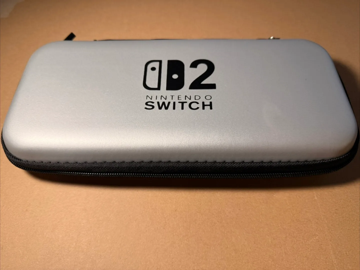 Nintendo Switch 2 Carrying Case - Grey image indicator(2)