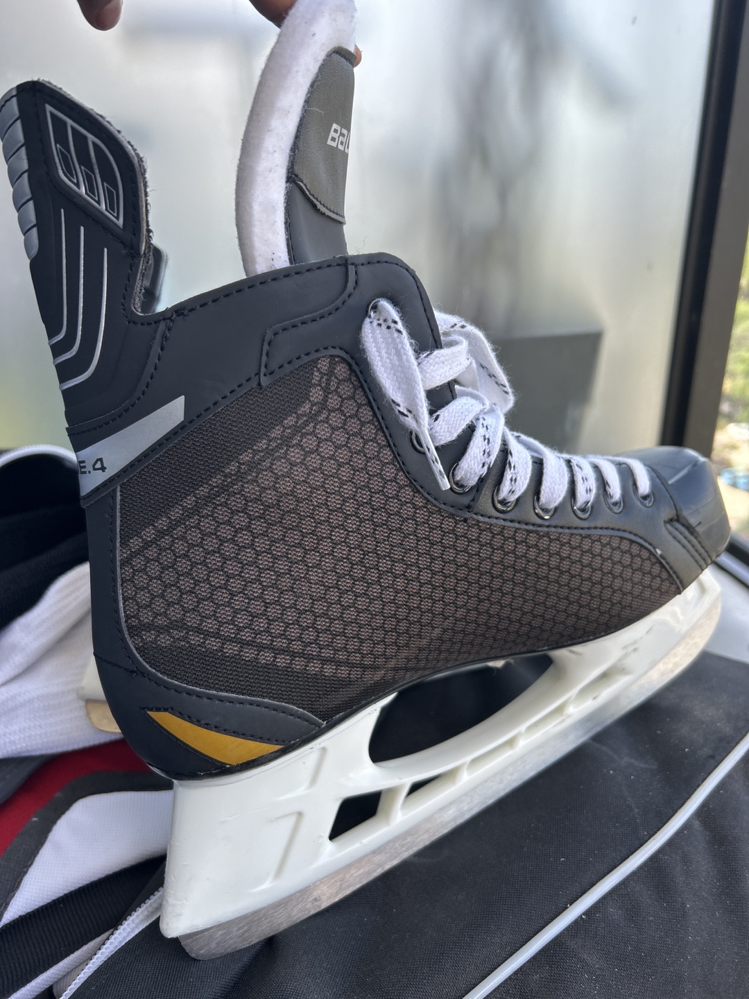 Bauer Supreme E.4 Ice Hockey Skates, Size 10 - photo 2
