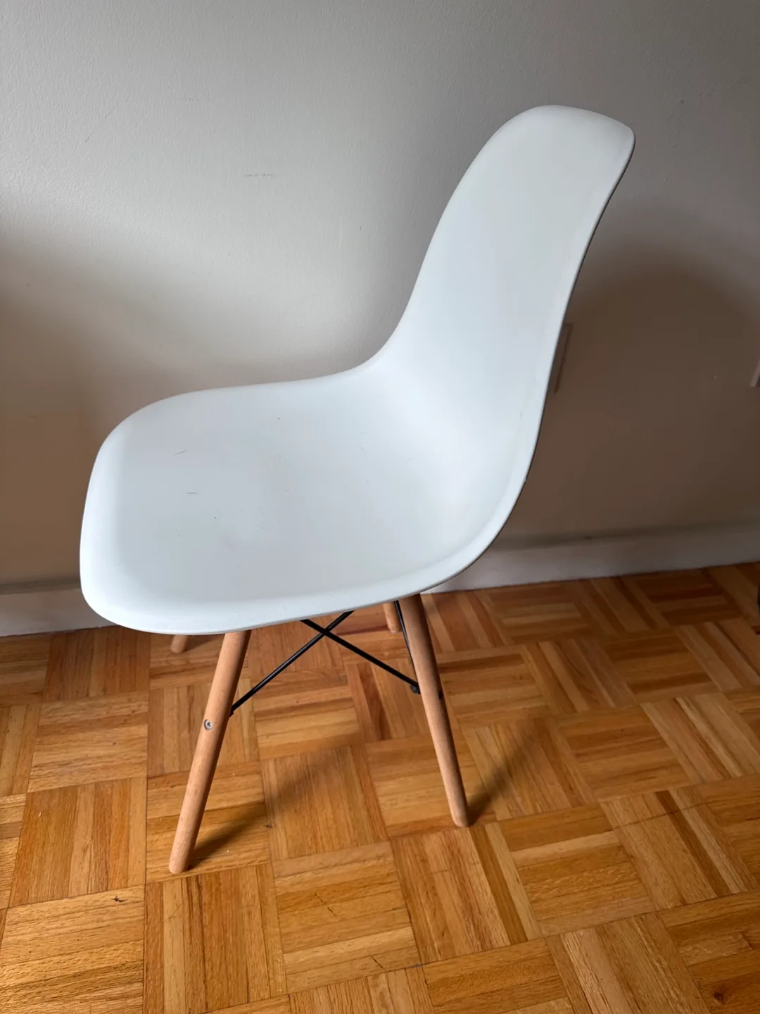 White Molded Plastic Dining Chair thumbnail