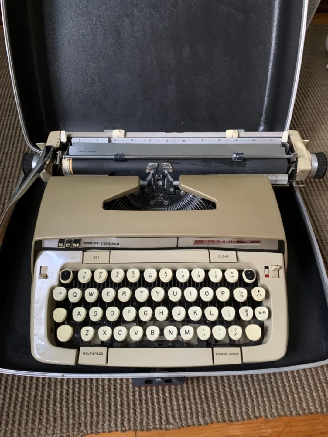 Smith-Corona Classic 12 Typewriter for the next great writer thumbnail