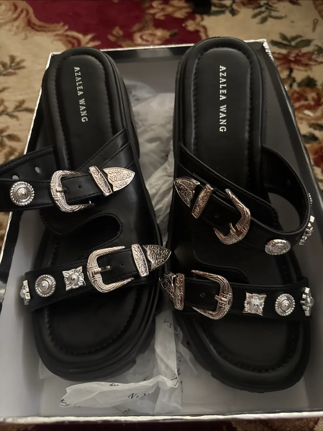 Black Platform Sandals image indicator(2)