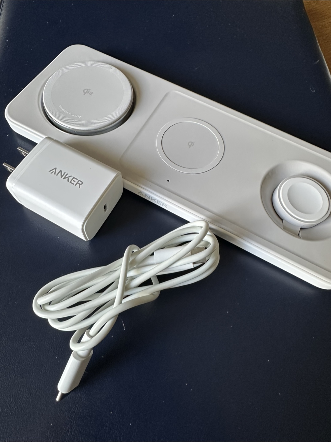 Anker MagGo 3-in-1 Wireless Charging Station