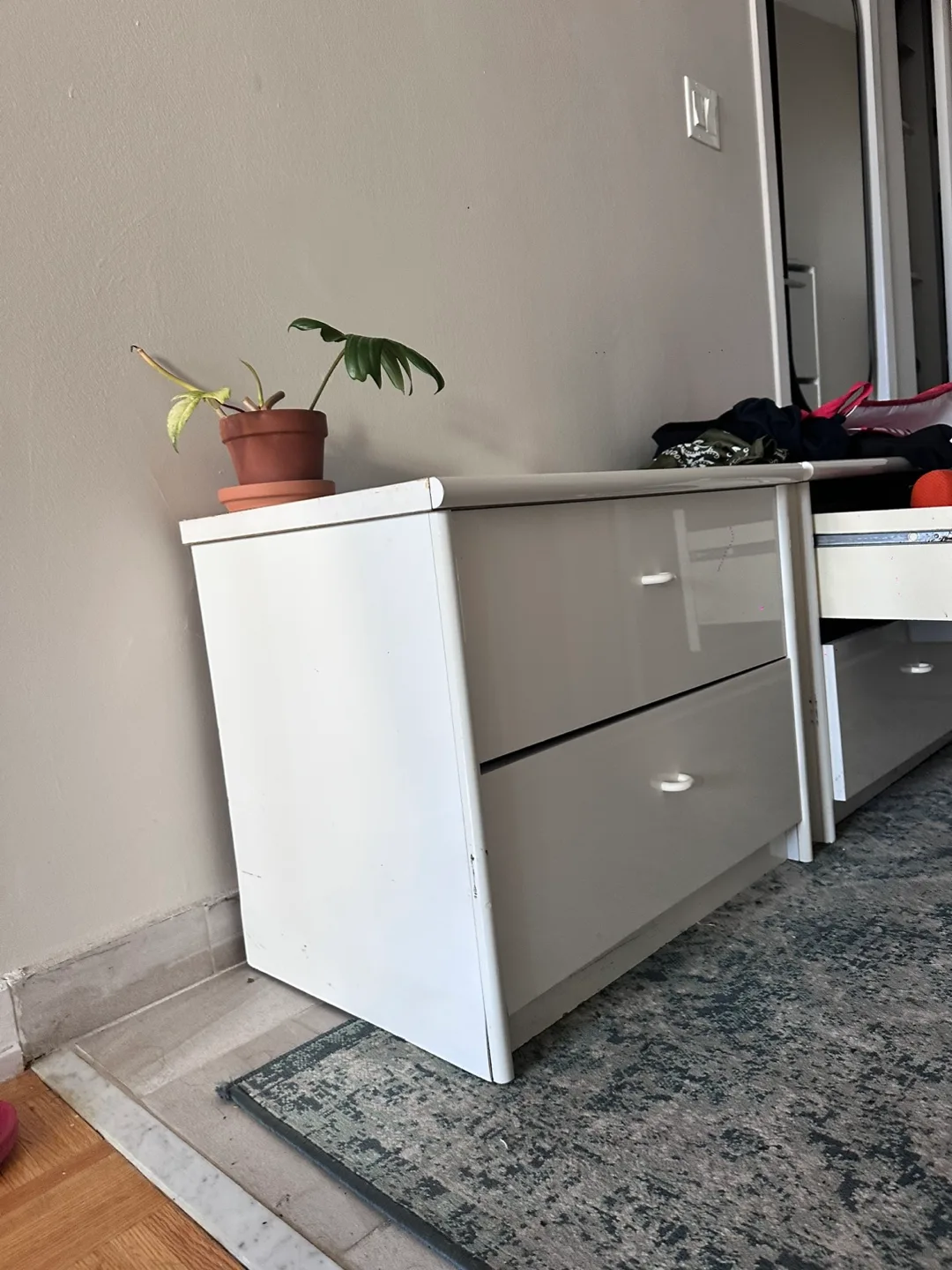 White 2-Drawer Dresser thumbnail
