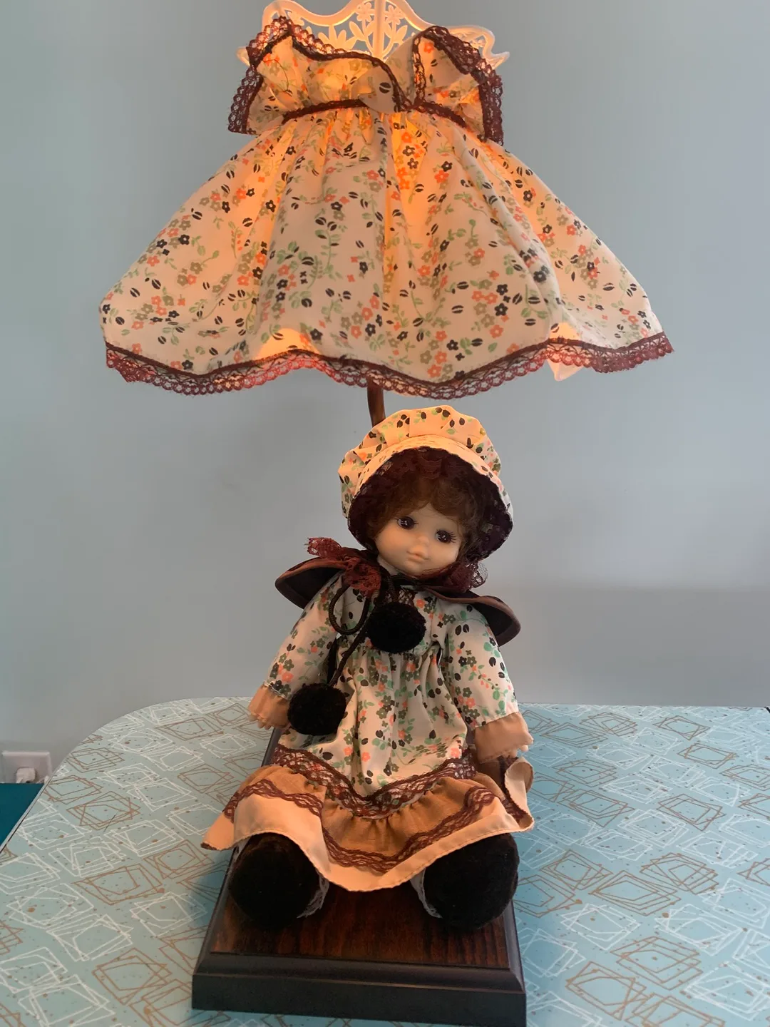 Vintage Doll Lamp with Floral Shade image indicator(6)