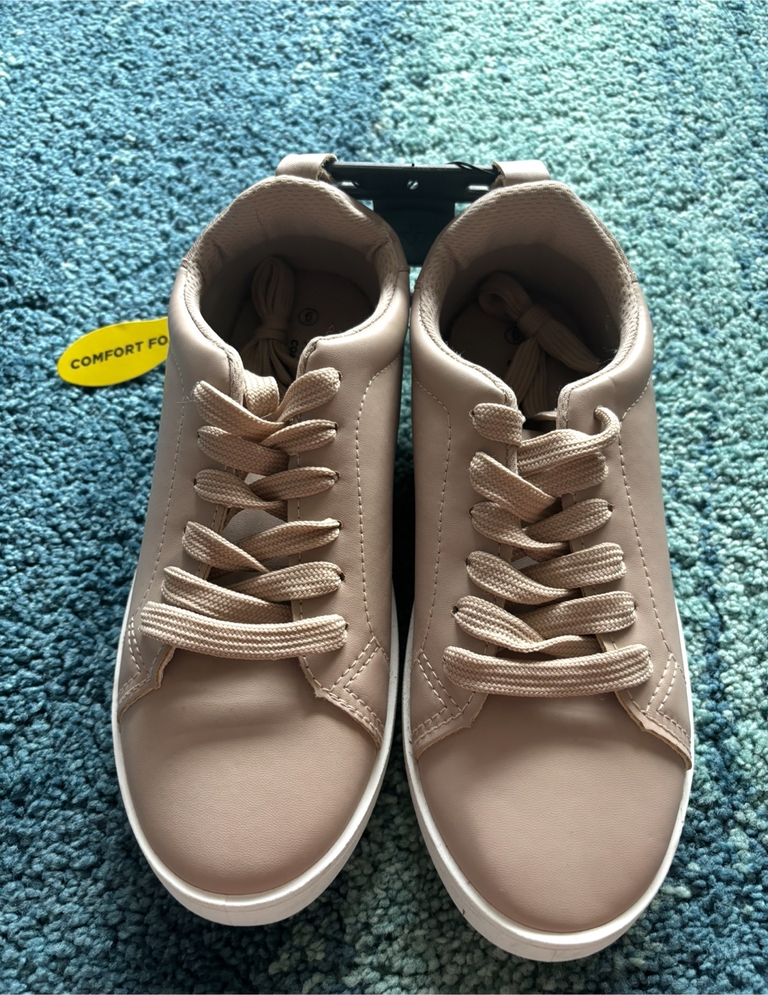 Ardene Size 6 Sneakers