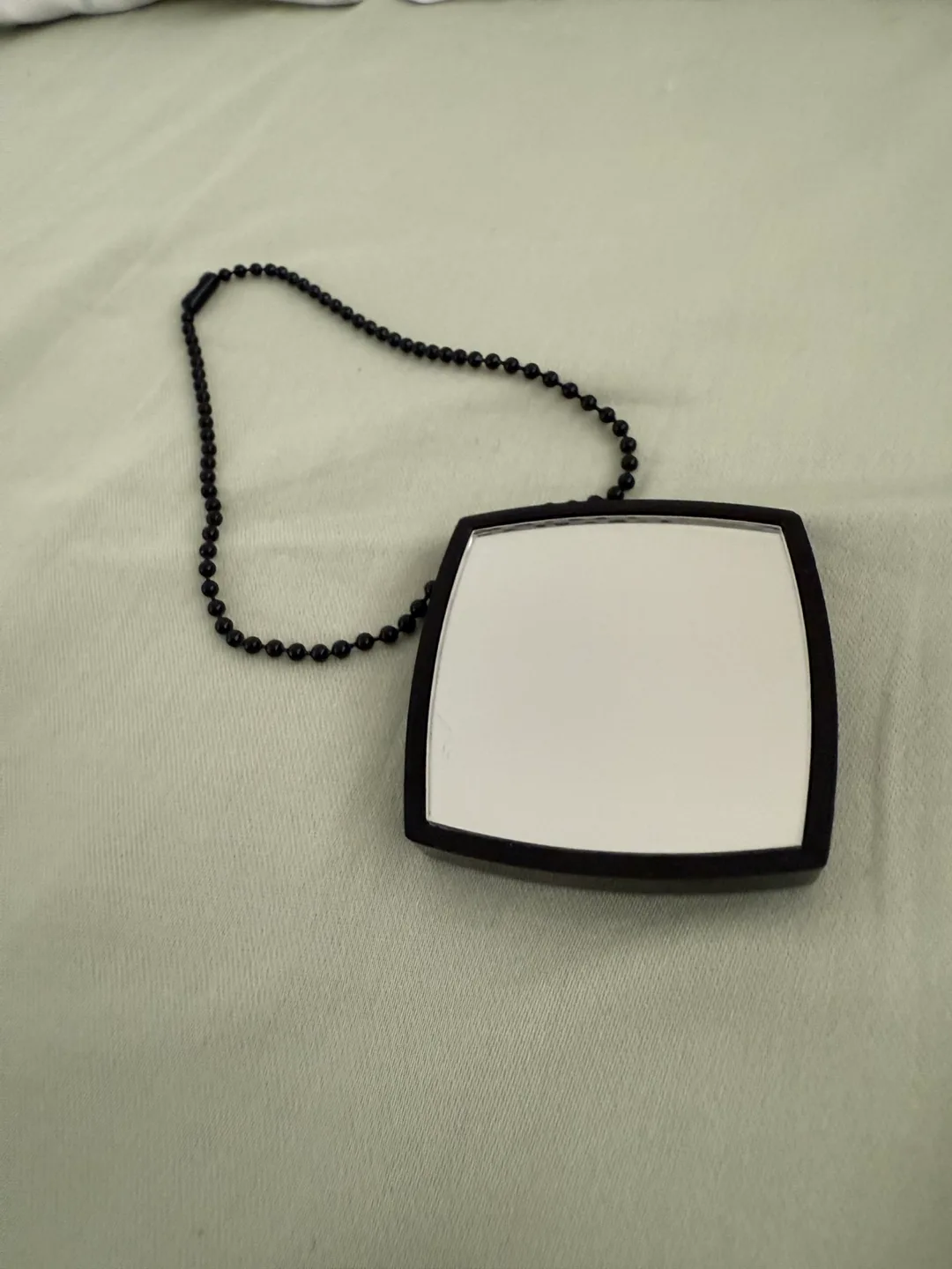 Chanel Compact Mirror with Chain image indicator(2)