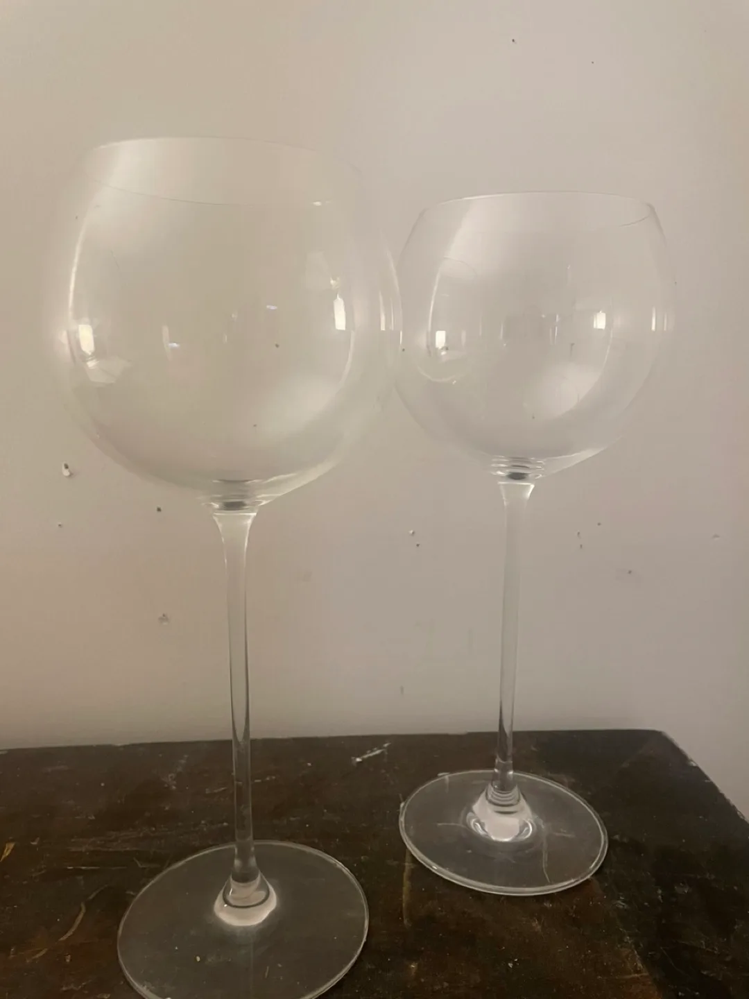 Crate & Barrel Wine Glasses thumbnail