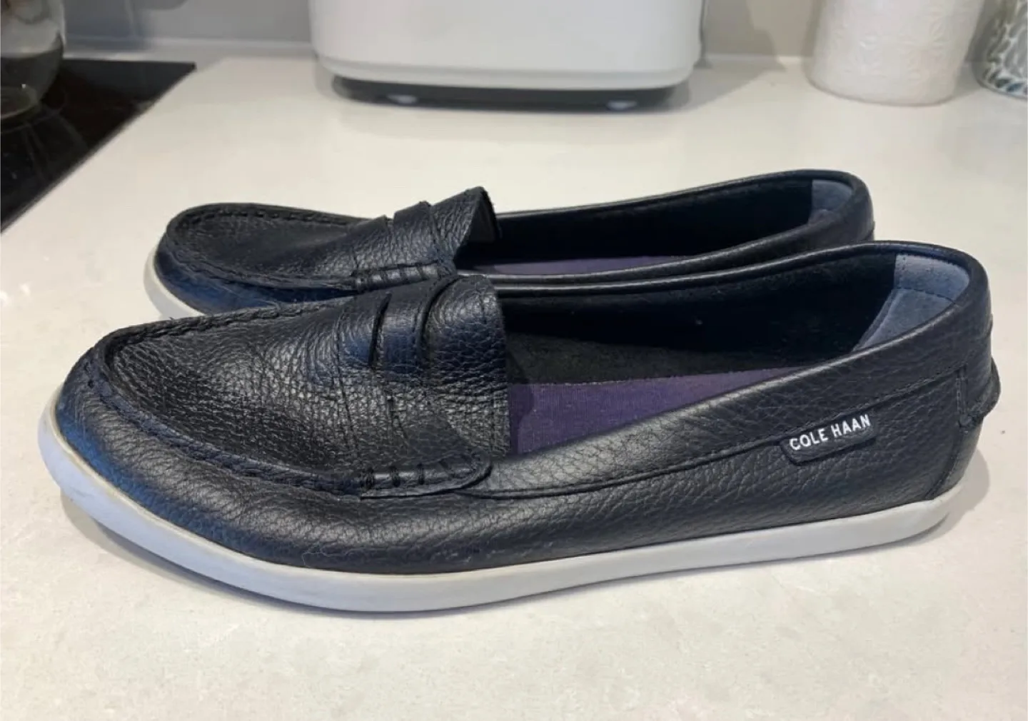 Cole Haan Women's Loafers Size 7B thumbnail