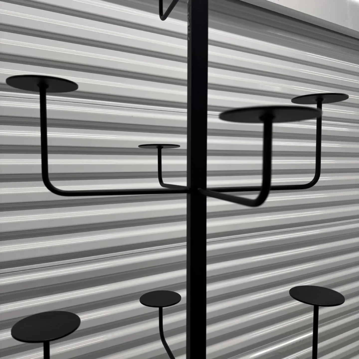 Black Metal Hat Display Stand on Wheels image indicator(4)