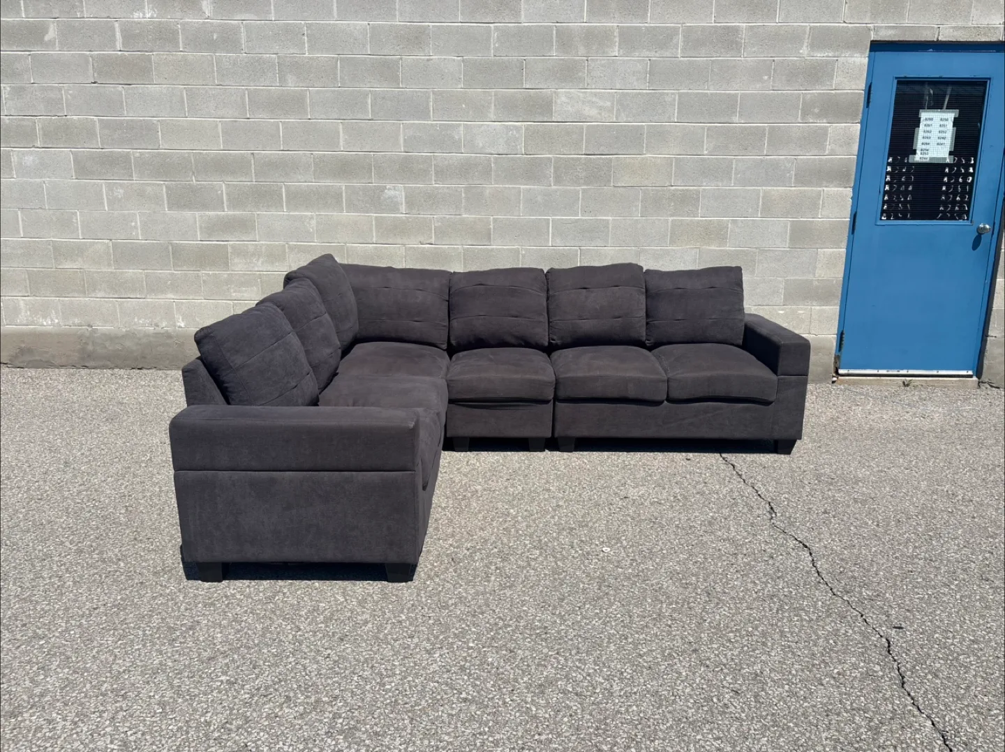 FREE DELIVERY✅• GREY LARGE SECTIONAL COUCH / SOFA thumbnail