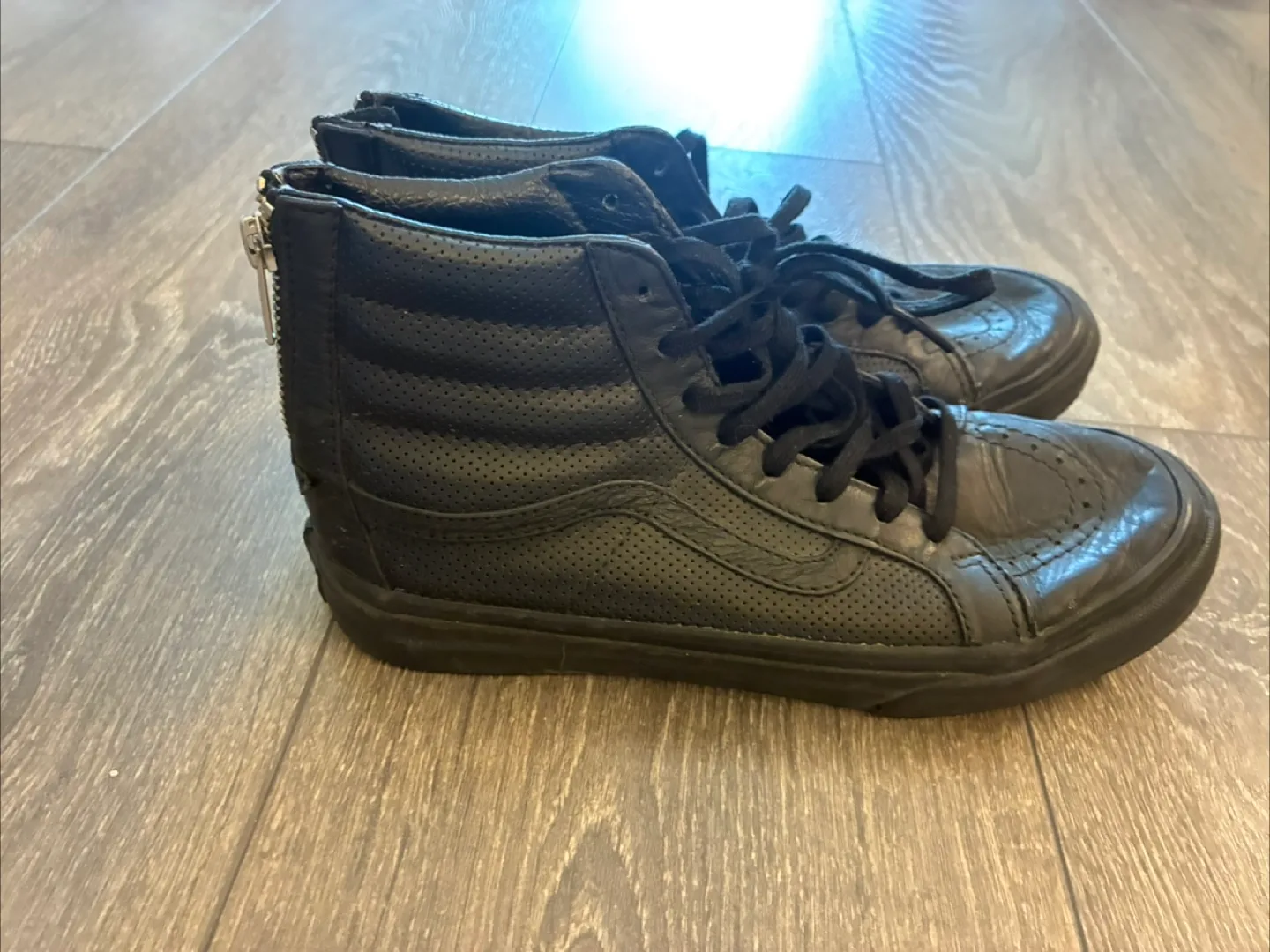 Vans Sk8-Hi Zip Leather Black thumbnail