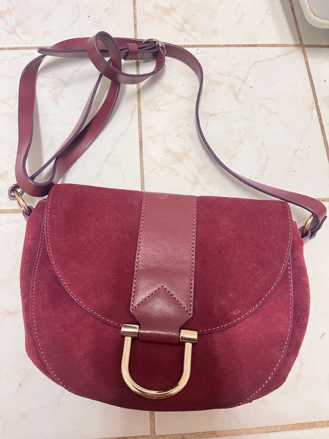 Purple Suede Crossbody Bag image indicator(3)