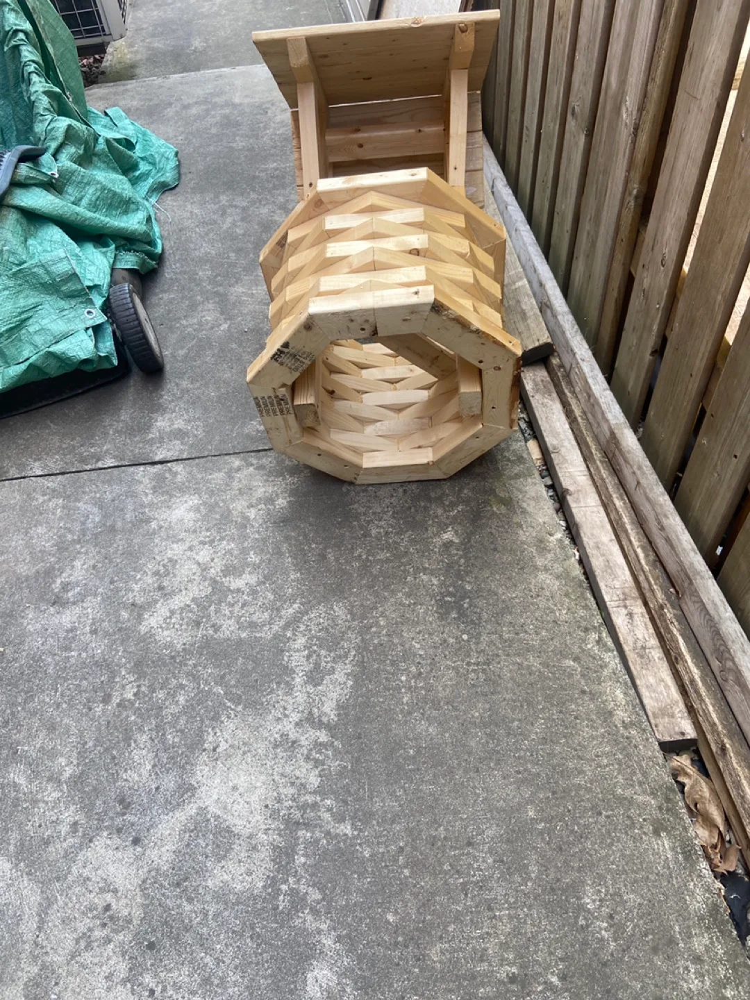 Wooden Wishing Well. 🥕 image indicator(5)