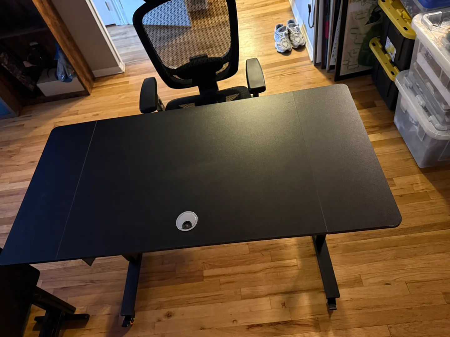 Black Mesh Office Chair thumbnail