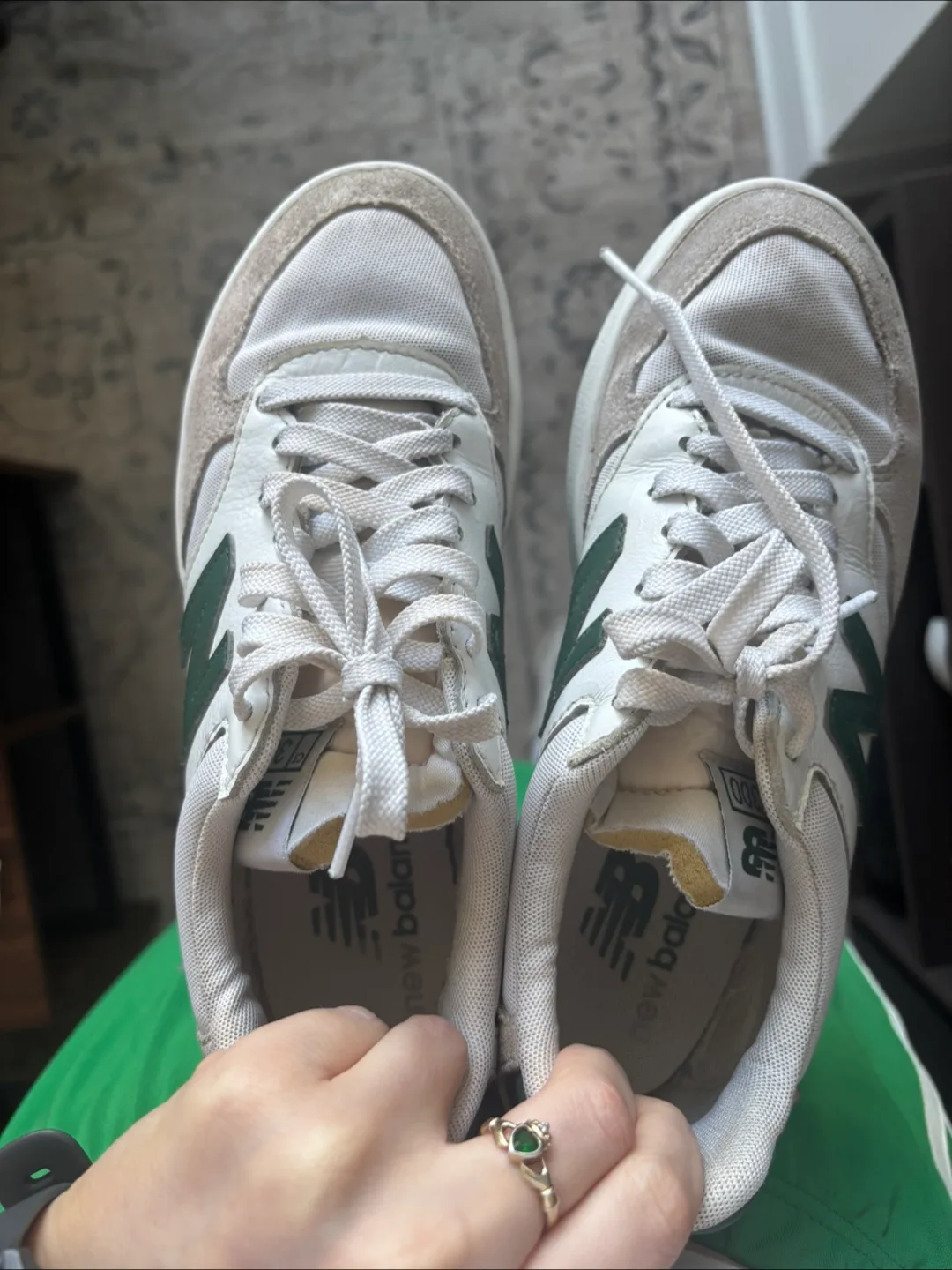 New Balance 300 - Wonen’s 6.5 thumbnail