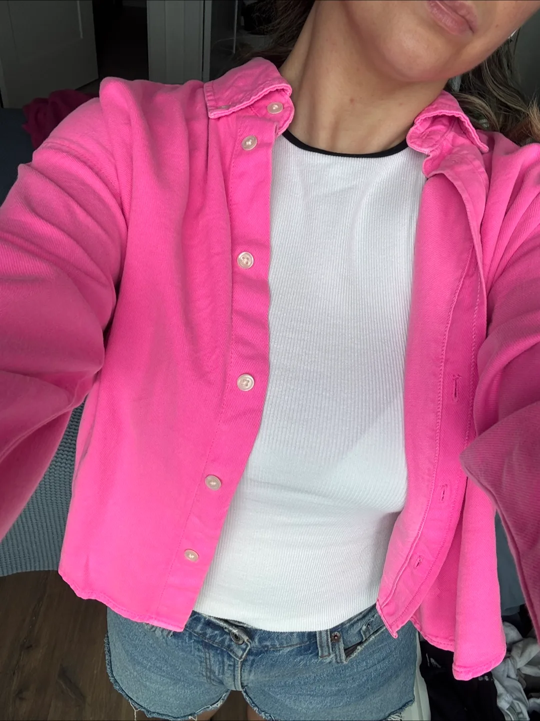 GAP UltraSoft Denim Crop Big Shirt - Pink (Small) image indicator(3)