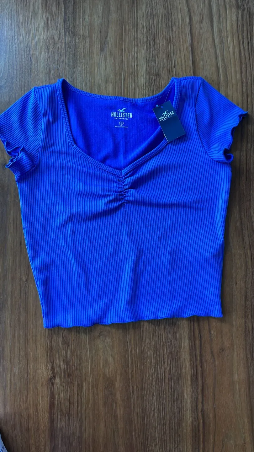 Hollister Blue Ribbed Top - Size S thumbnail