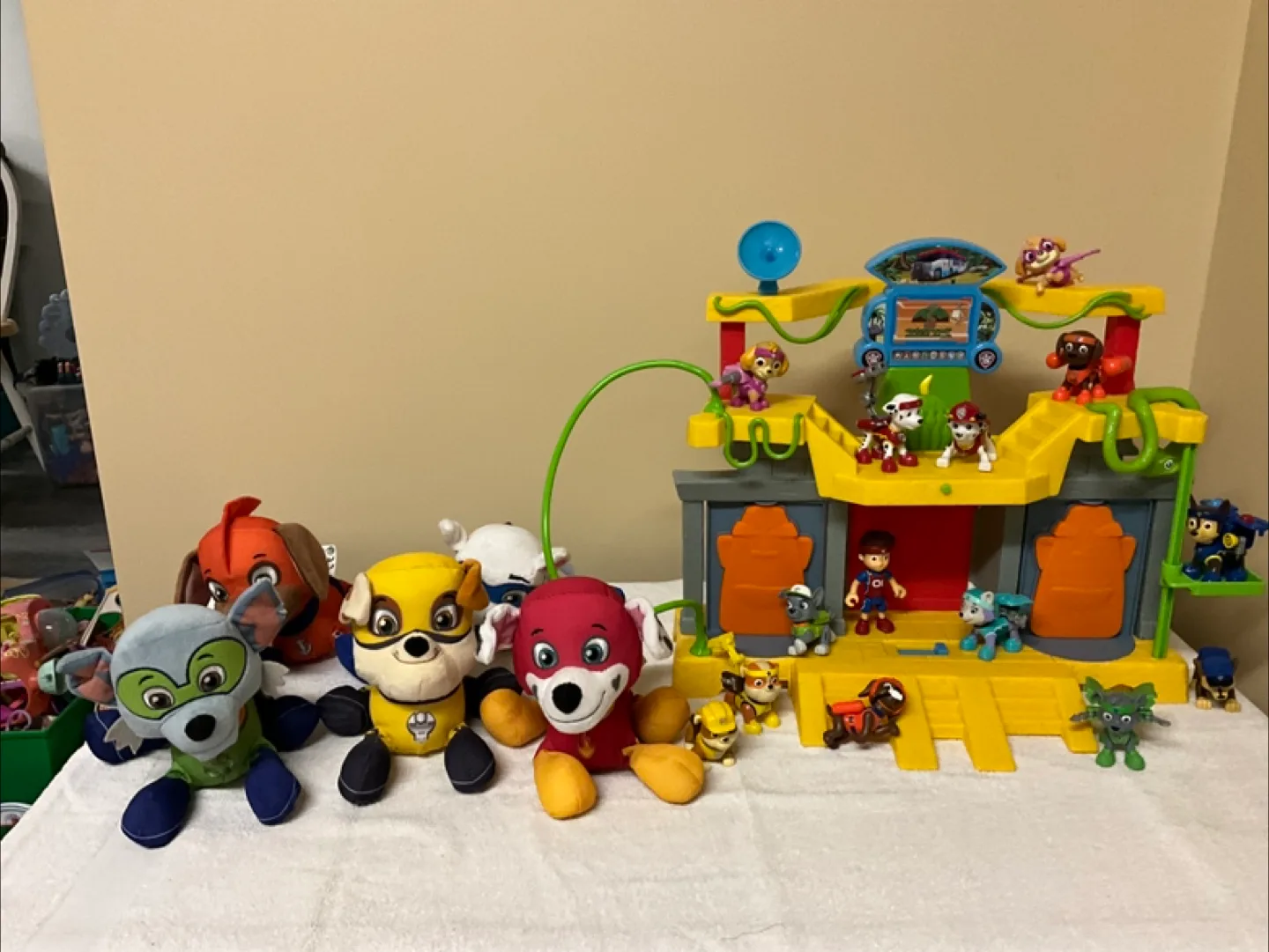 Paw Patrol Playset & Plush Toys thumbnail