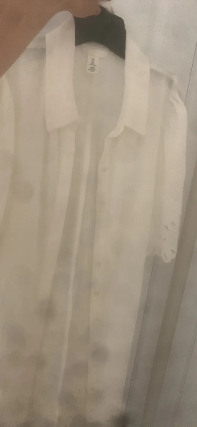 H&M White Button-Up Shirt image indicator(2)