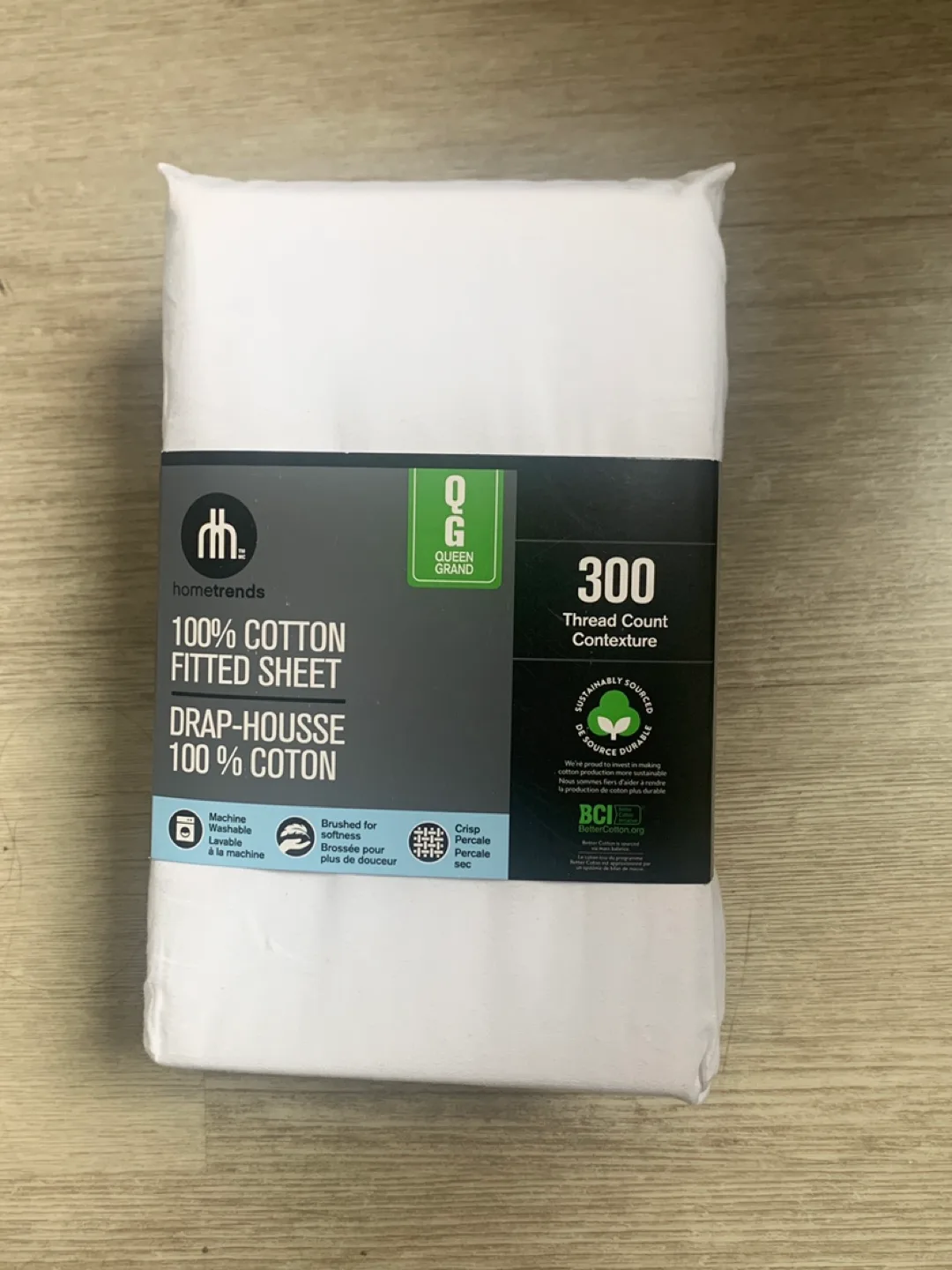 hometrends Queen Fitted Sheet - White, New in Package thumbnail