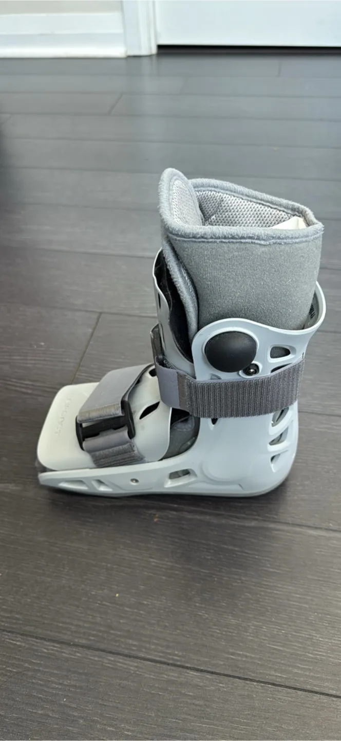 Aircast Walking Boot - Small Size image indicator(4)