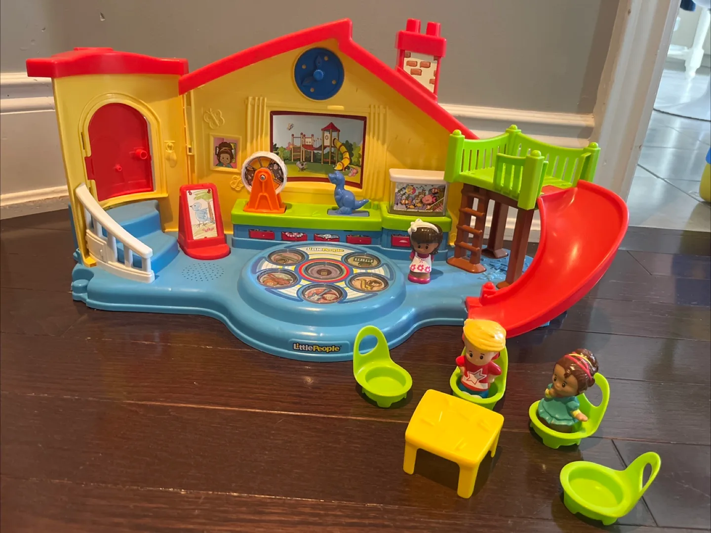Little People Play House with Figures & Furniture thumbnail