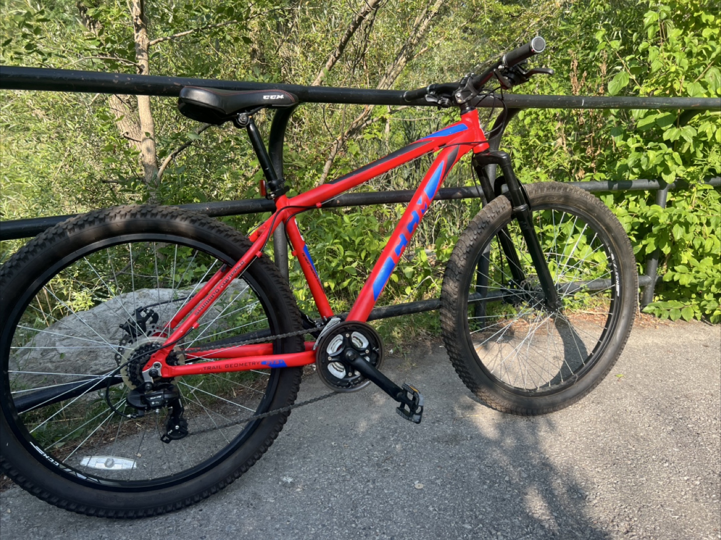 CCM Trailhead Bike - Red, 17 inch - photo 2