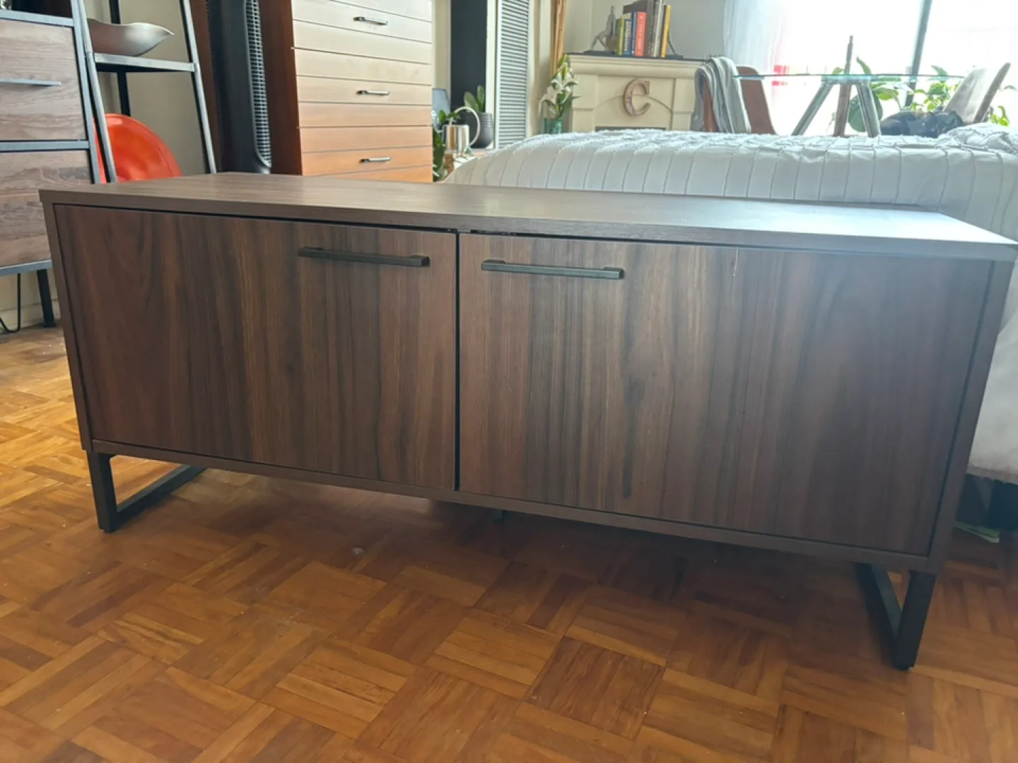 Brown Wood Console/Sideboard/Cabinet thumbnail