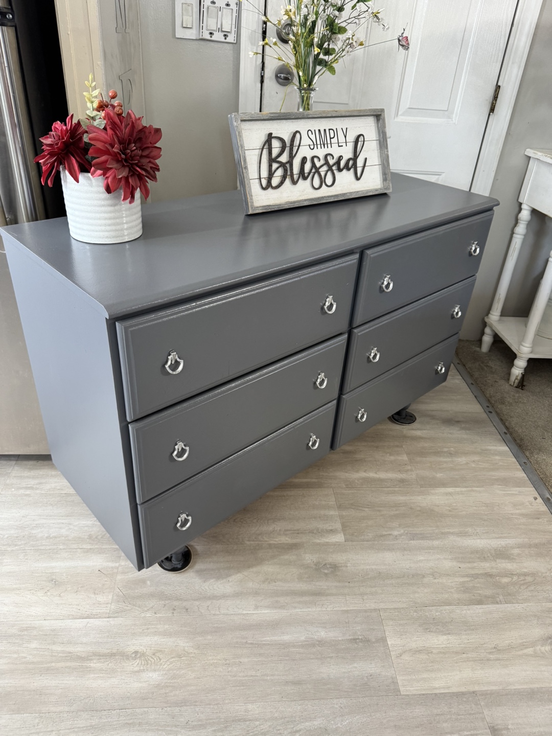✨✨ BEAUTIFUL GRAY LONG AND SHORTER 6 DRAWER DRESSER✨✨ - photo 2