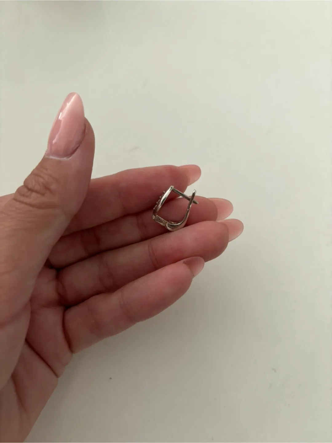 Silver Earrings image indicator(5)