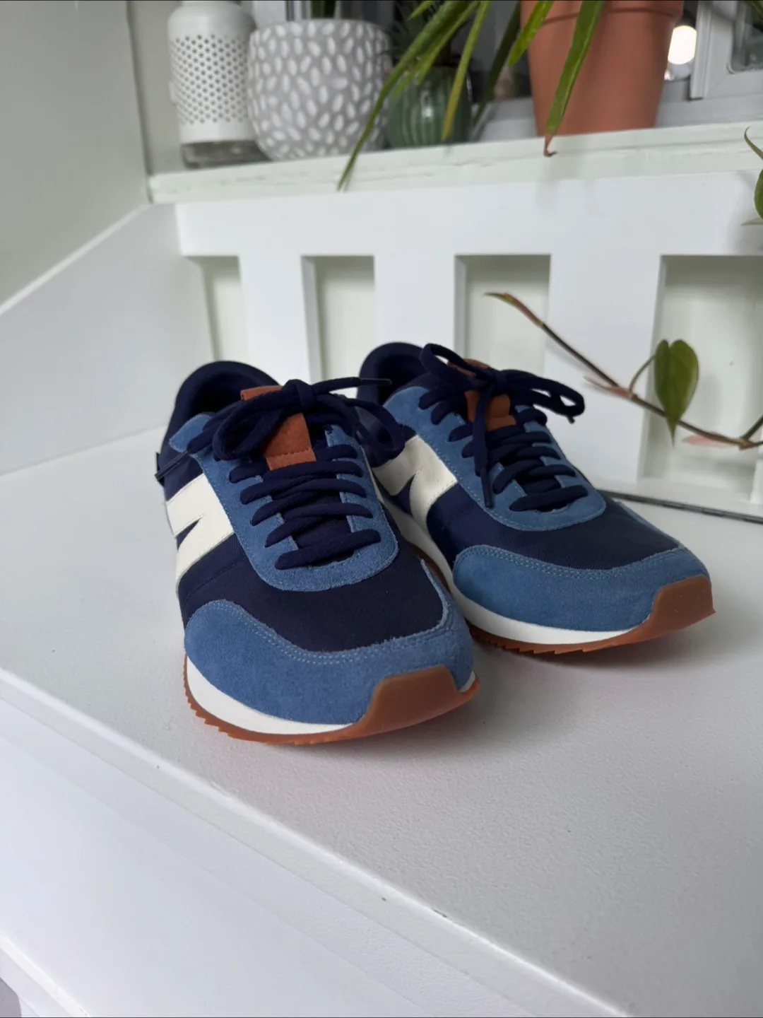 Kizik Men's Milan - Blue & White Sneakers thumbnail