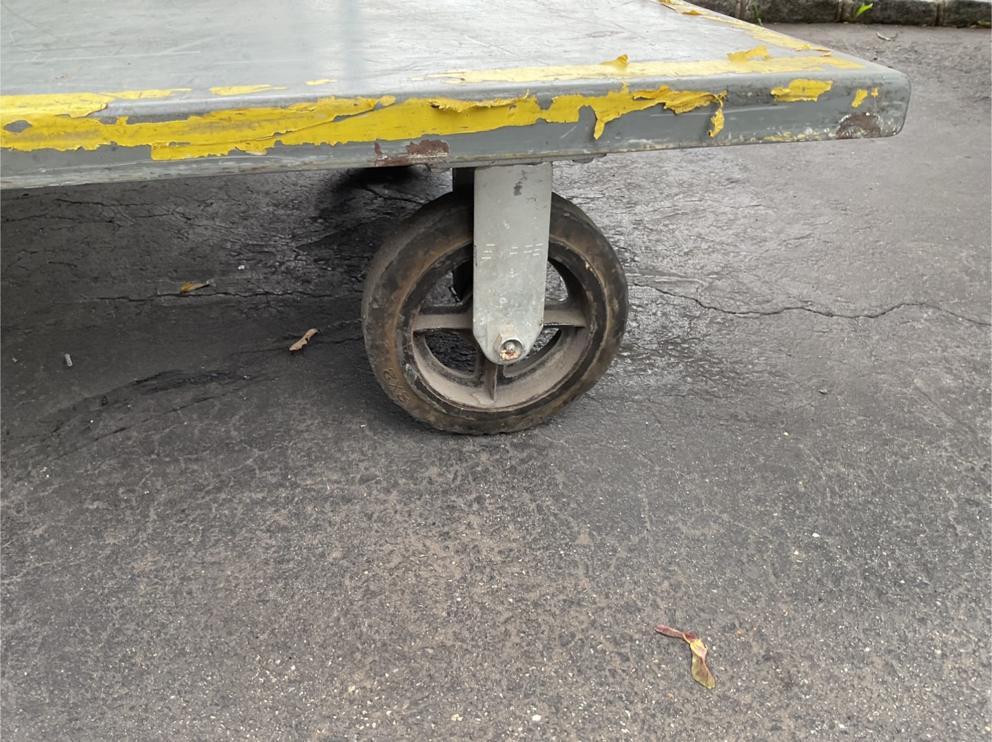 HEAVY DUTY METAL ROLLING PLATFORM CART/DOLLEY - photo 3