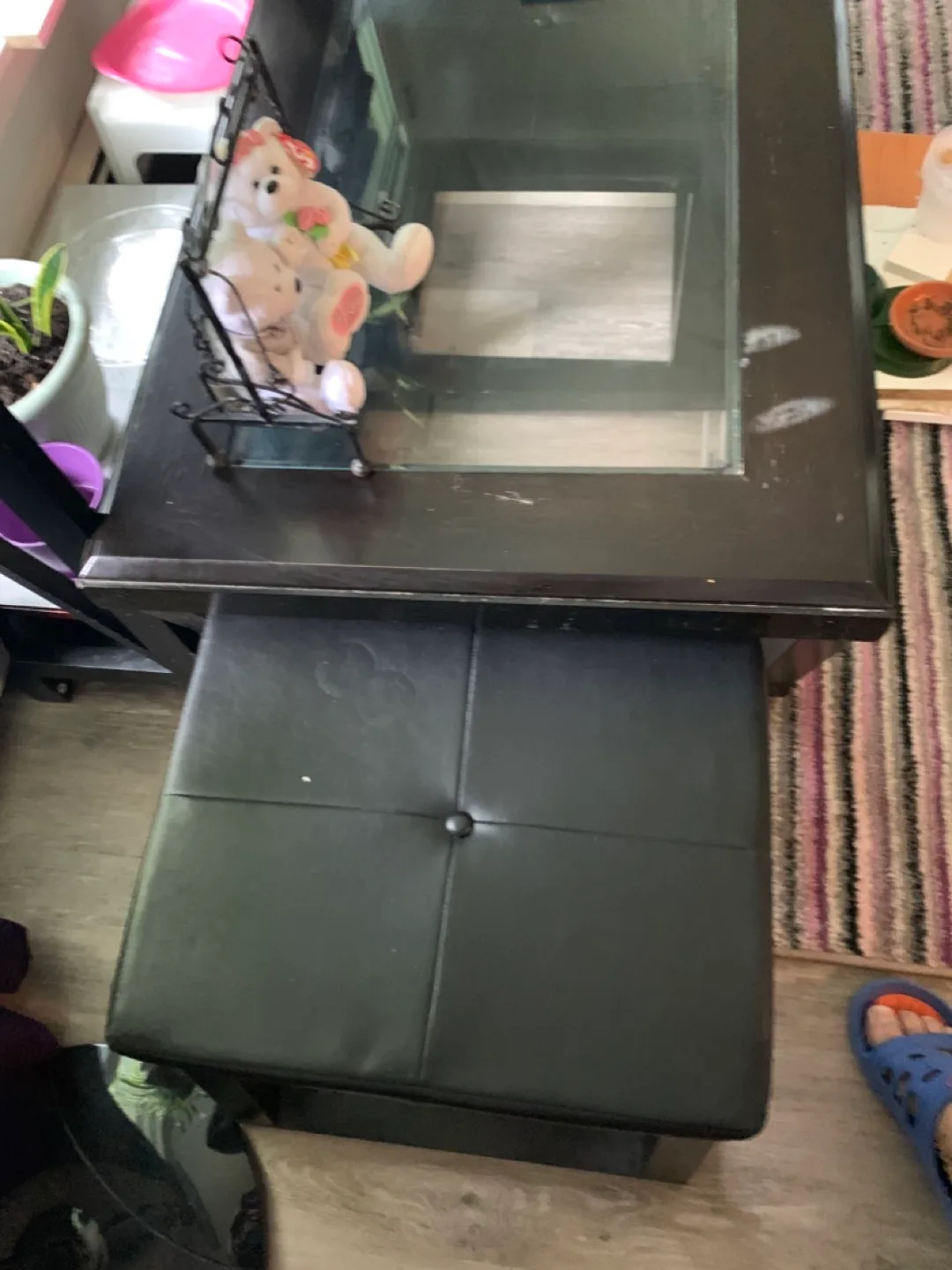 Glass Top Coffee Table with 2 Ottoman thumbnail
