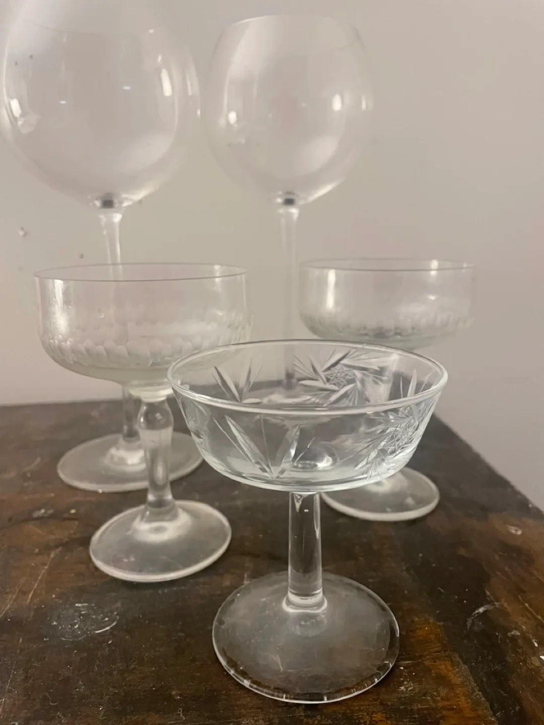 Champagne & Wine glasses thumbnail