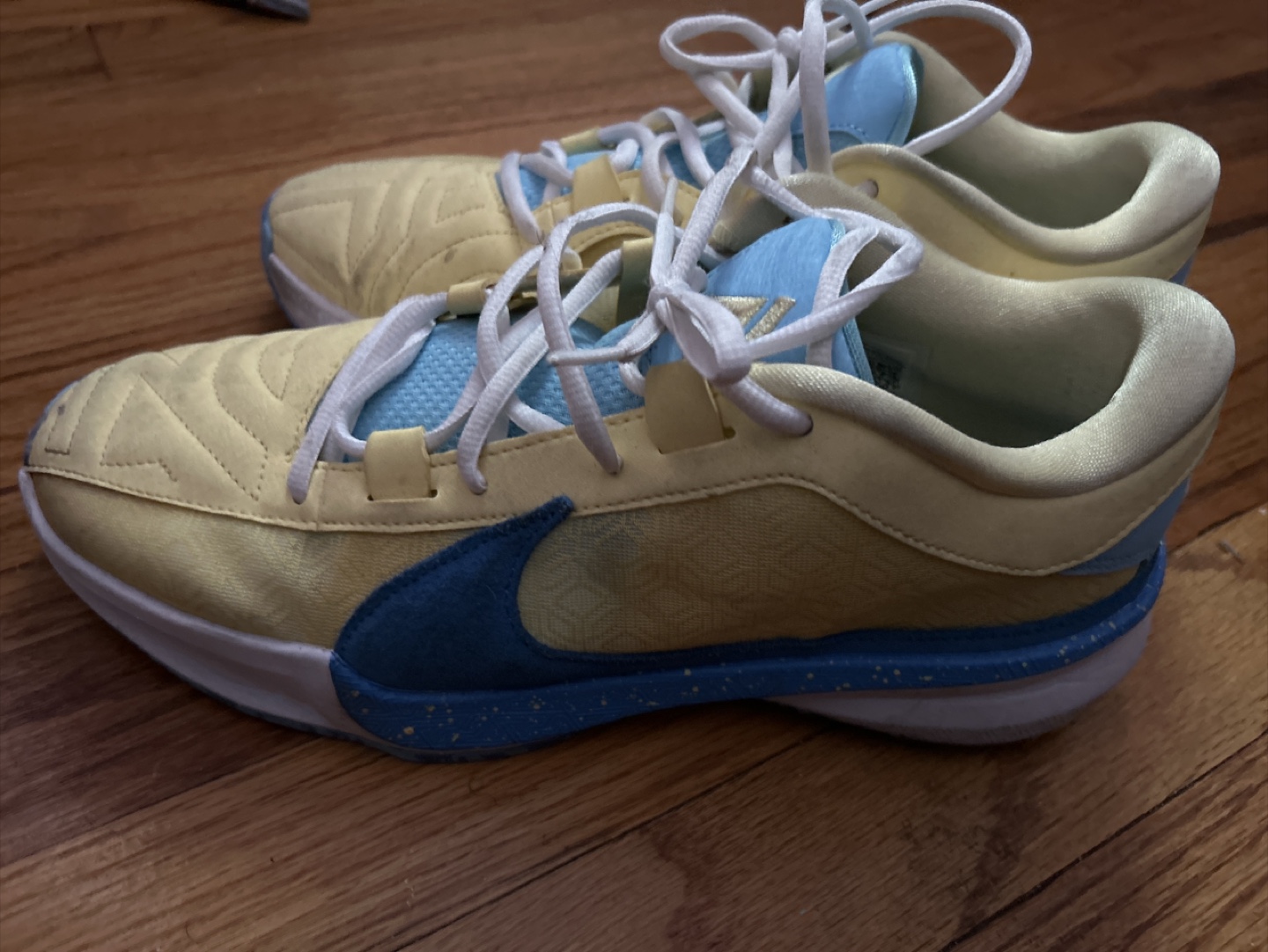 🥕 Nike Zoom Freak 4 Size 9.5Y Yellow/Blue - photo 2