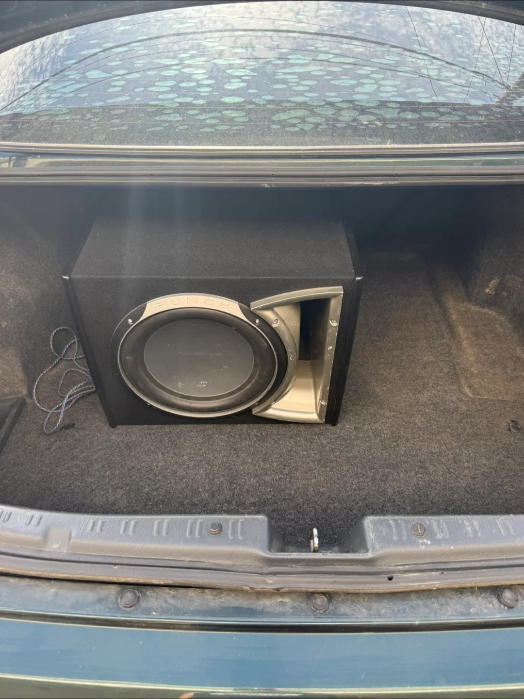 Rockford Fosgate Sub / Amp Combo thumbnail
